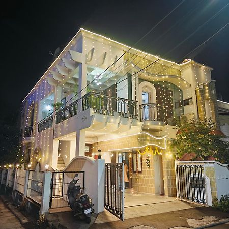 Ava Homestay Indore Exteriör bild