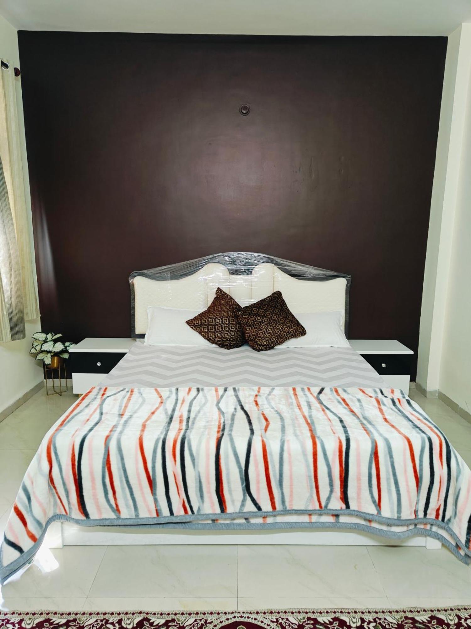 Ava Homestay Indore Exteriör bild